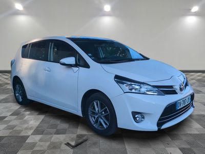 TOYOTA - VERSO 112 D-4D FAP FEEL! SKYVIEW - GO - Mise en ser…