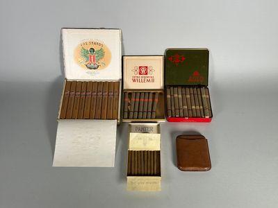 une image représentant une boîte d'allumettes et une boîte d'allumettes posée sur une table