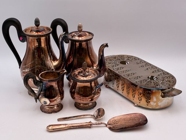 Métal argenté Christofle : 4 pièces de forme, chauffe plat pelle ...