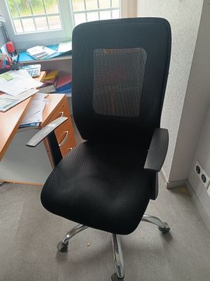 VENDU SUR DESIGNATION. 4 bureaux mélaminés bois