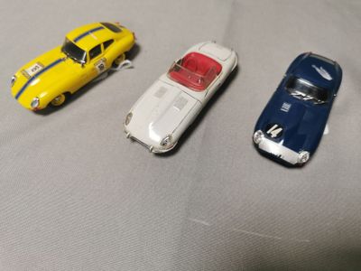 MODEL BOX JAGUAR Type E "Apérol" jaune A ; 0