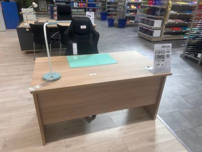 60. 1 lot de mobilier comprenant : - Photo 1