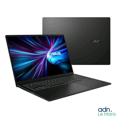 L'ordinateur portable ASUS est ouvert et prêt à l'emploi.