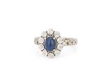 Bague ovale en saphir et diamants