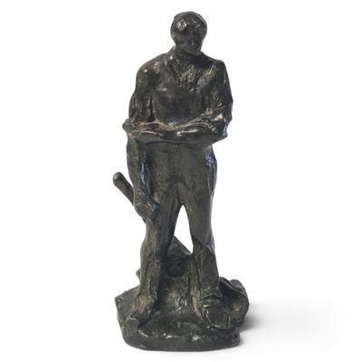 statue d'un homme tenant une batte de baseball sur fond blanc