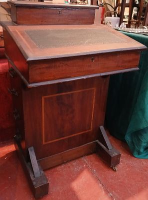 Petit bureau Davenport en acajou.