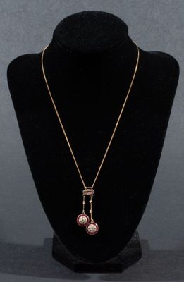 Collier Négligé. Ensemble formant collier en or jaune 750/°°…