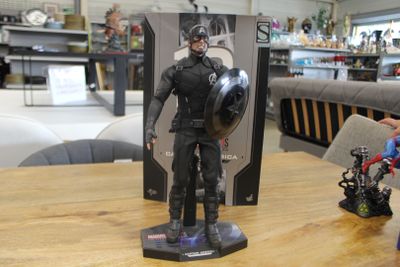 Figurine Marvel Captain América
