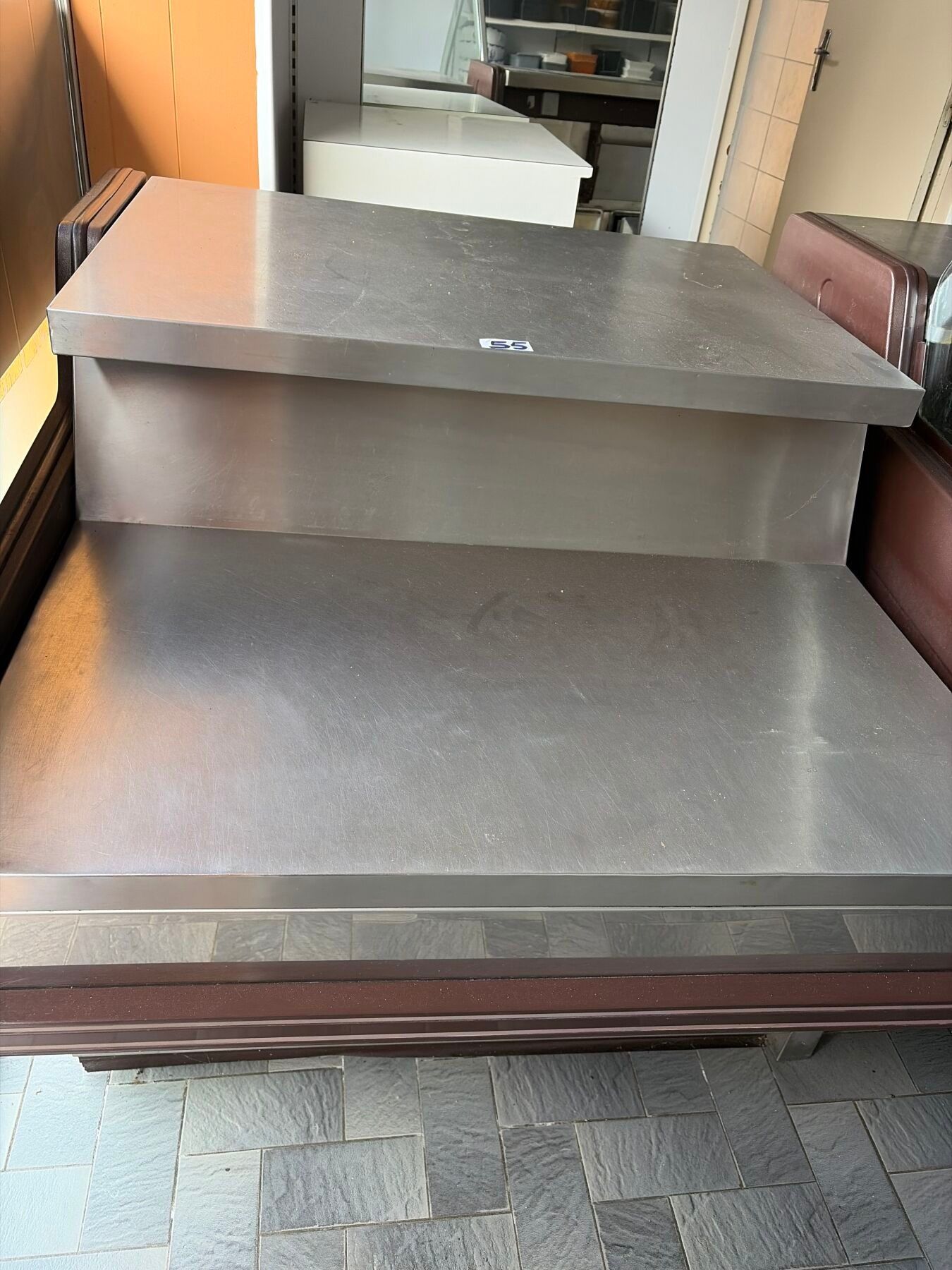 Un comptoir inox