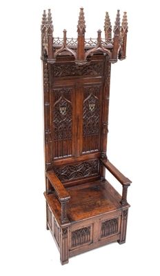 Cathèdre en chêne mouluré et sculpté à décor néogothique de … - Photo 1