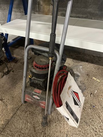 Nettoyeur haute pression CLOUE moteur Briggs et Straton (en l’éta