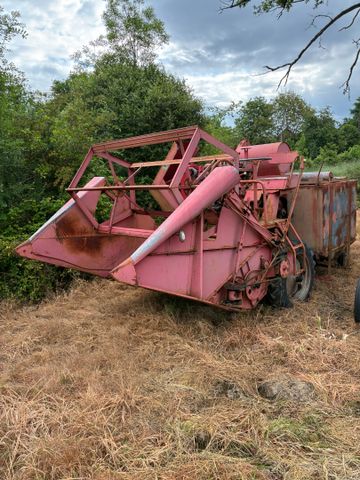 Moissonneuse batteuse MASSEY FERGUSSON, 200 cm, avec moteur de 40