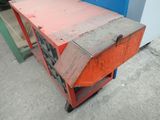 an image of a work bench made out of a piece of wood