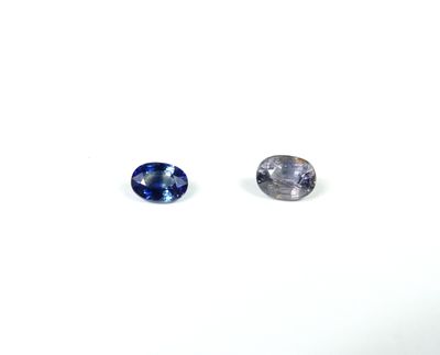 2 saphirs bleus 1.75 cts 7.5x5.5x4.3 n°21511803 Madagascar