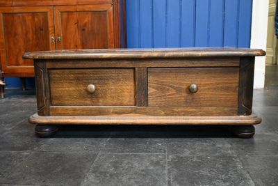 Meuble table basse rustique en bois fruitier ouvrant par deu…