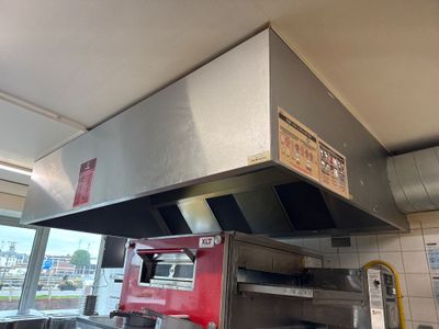 (DOMINO'S PIZZA) Hotte inox LUMATEC à 3 grilles, groupe extr…