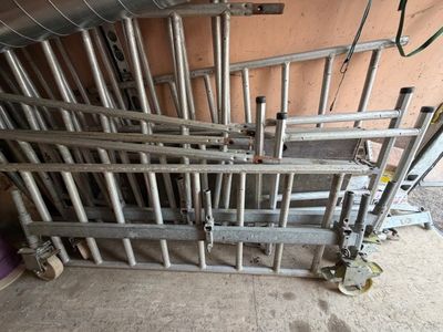 a lot of pipes that are in a room