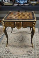 magnifique table de jeu de style Boulle - avec des ferrures …