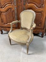 FAUTEUIL cabriolet en bois laqué, reposant sur quatre pieds …