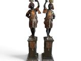 paire de figurines anciennes en bronze représentant une femme et un homme