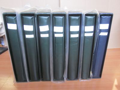 Sept reliures SAFE avec étuis (très bon état) avec pages de … - Photo 1