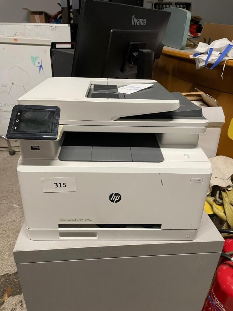 Une imprimante HP Color Laser Jet Pro MFP M277dw