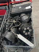 Lot d'enceintes et lyres led, vendu sans les caddies, non te… (photo 2)