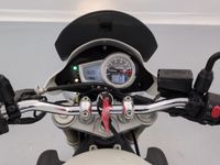 LIEU DE STOCKAGE : Châtellerault - TRIUMPH - STREET TRIPLE 6… (photo 2)