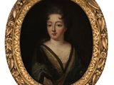 portrait d'une femme en robe noire dans un cadre doré