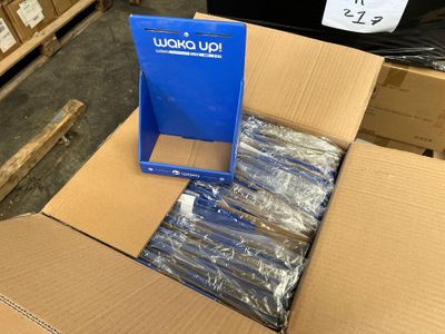 Lot de présentoirs en carton à monter