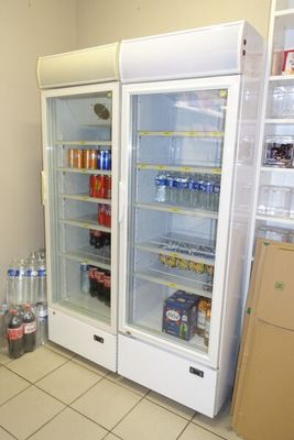 SUR DESIGNATION : Une armoire vitrine réfrigérée EUROCOLD mo…