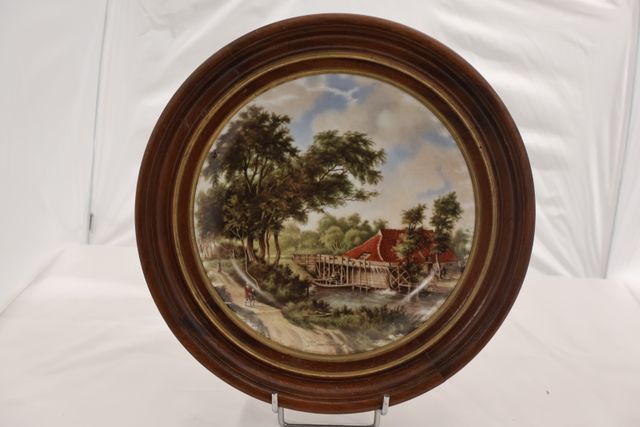 P. FEUILLADE Limoges - Assiette en porcelaine à décor signé Vanhu...