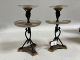 paire de socles anciens en bronze et en verre
