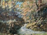 une peinture à l'huile représentant un ruisseau traversant une forêt verdoyante