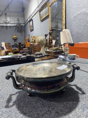 Chauffe plat en métal argenté H : 10.