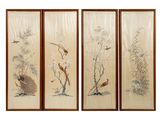 trois tableaux asiatiques encadrés représentant des oiseaux et des fleurs sur fond blanc