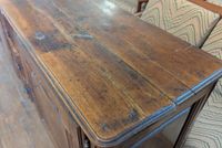 Buffet bas (d'un ancien deux corps ?) en bois naturel moulur… (photo 4)