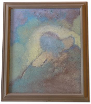 peinture au pastel représentant des nuages, dans un cadre marron sur fond blanc