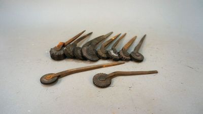 many tools that are sitting on a table