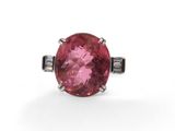 une bague en tourmaline rose et diamant