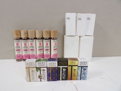 an image of a bunch of different types of perfumes on a table