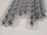 a bunch of pens that are sitting on top of a table