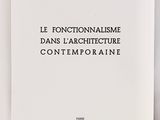 la couverture d'un livre avec un titre en noir et blanc
