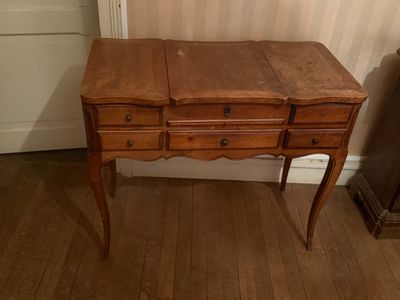 Coiffeuse de style Louis XV en bois naturel, L 84 x 45,