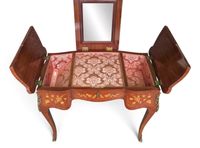 COIFFEUSE-POUDREUSE DE STYLE LOUIS XV (photo 3)