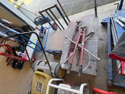 4 charriots - Photo 1