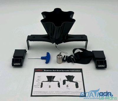 un gros plan d'un objet noir avec des instructions, posé sur une table blanche