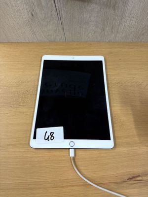 * Tablette APPLE iPad A1701 (usures, non testé) - Photo 1