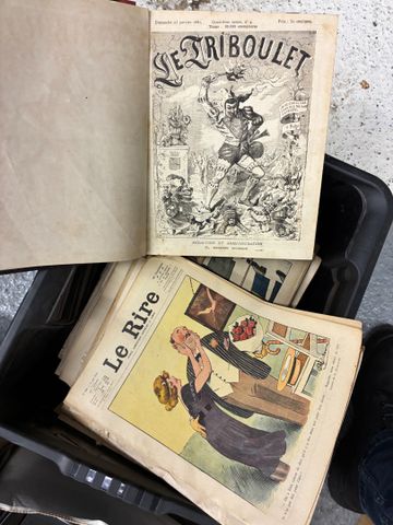 Lot de revues dont le triboulet 1881, le rire 1919, le miroir, 19...