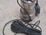 an image of a submerst with a cord attached to it